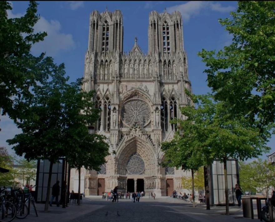 La Place Des Sacres, Proche Gare Et Centre Reims Kültér fotó